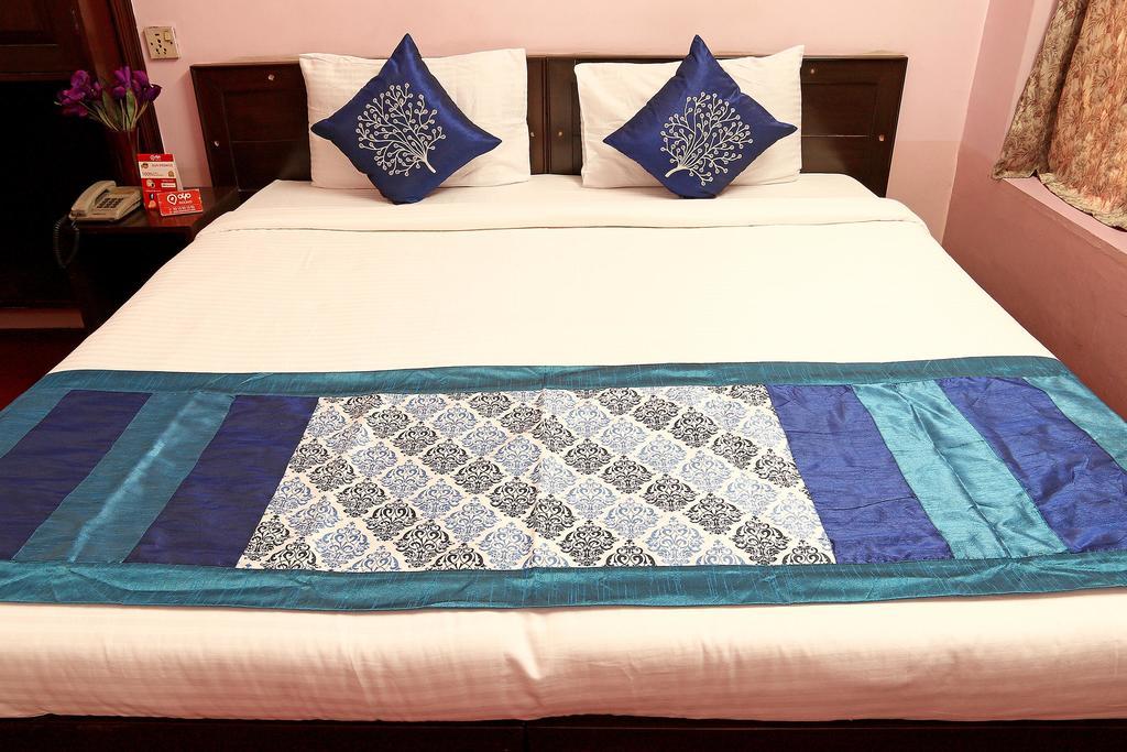 Oyo 2967 Bella Vista Hotel Kolkata Luaran gambar