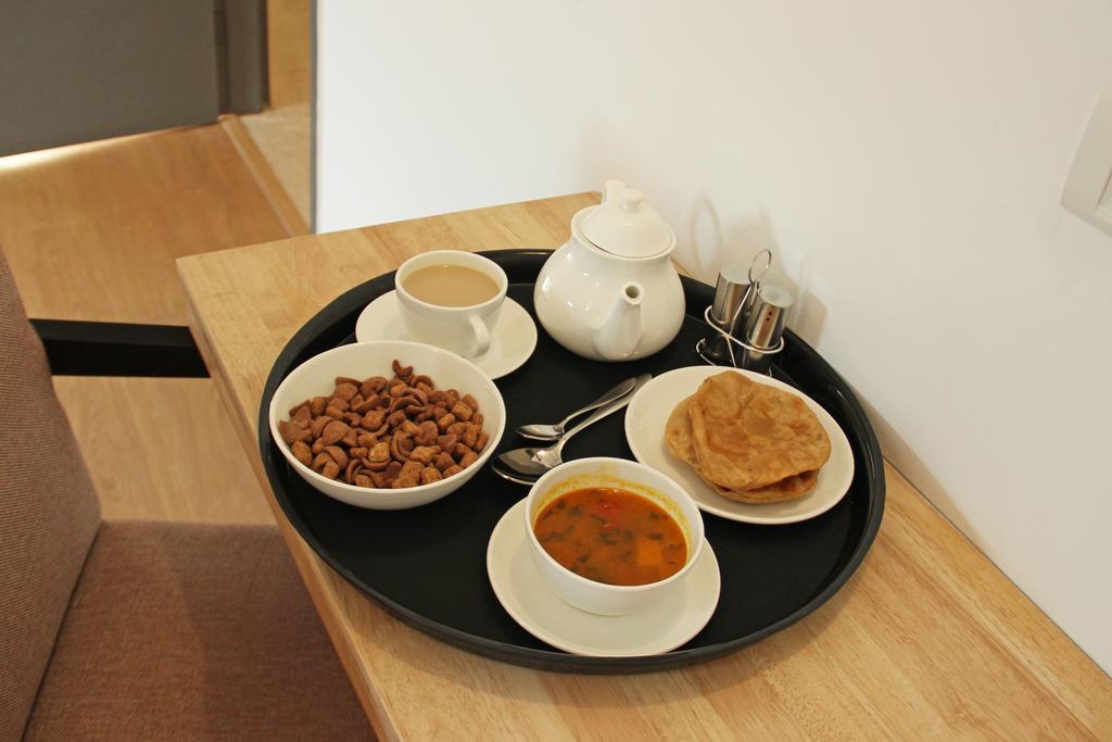 Oyo 2967 Bella Vista Hotel Kolkata Luaran gambar